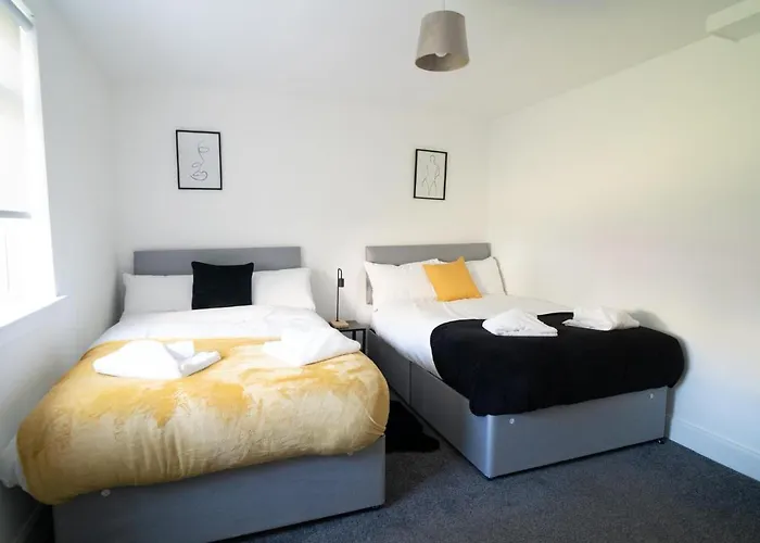 Deedes Apartment